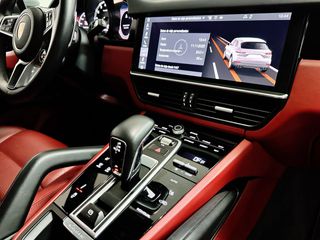 Porsche Cayenne E-Hybrid 462CV