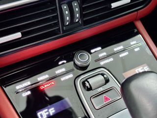 Porsche Cayenne E-Hybrid 462CV