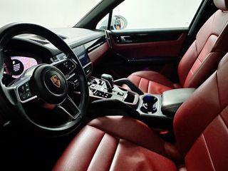 Porsche Cayenne E-Hybrid 462CV