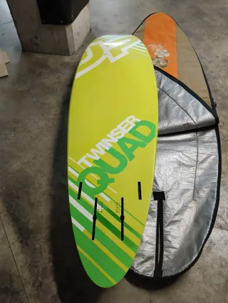 Tabla Windsurf JP Twinser Quad 82L 2019.