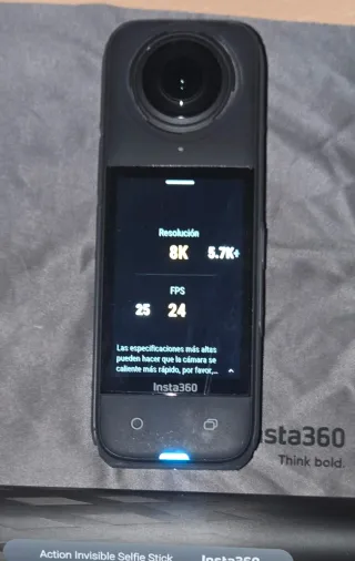 Insta360 X4 Cámara de Acción Selfie Stick