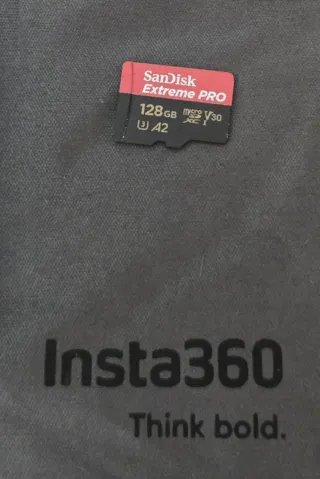 Insta360 X4 Cámara de Acción Selfie Stick