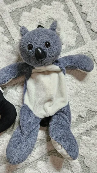 Peluche Mono con Asa y Koala Mochila gris pelito
