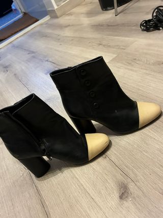 Botines Zara Beige y Negro Tacón