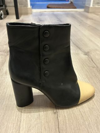 Botines Zara Beige y Negro Tacón