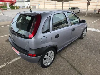 Opel Corsa 2004   1 PROPIETARIO NO NEGOCIABLE