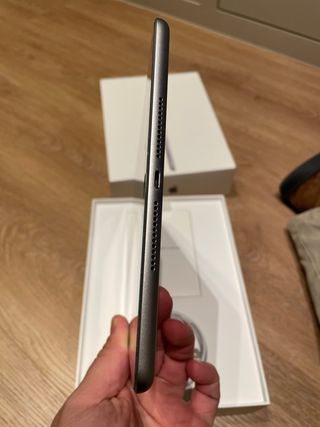 iPad 6ª Gen Plata 32gb en perfecto estado.