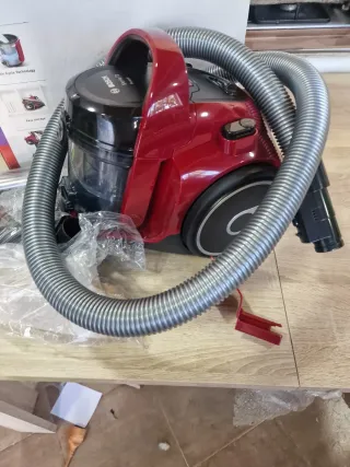 Aspiradora Bosch Serie 2 Parquet Roja