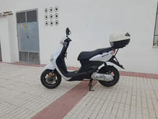 Yamaha Neos 50cc Blanca