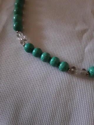Collar de turquesas y cristal
