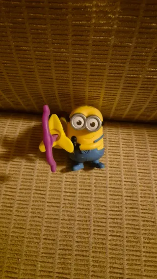 Minions McDonald's Giocattolo Arco Viola Giallo