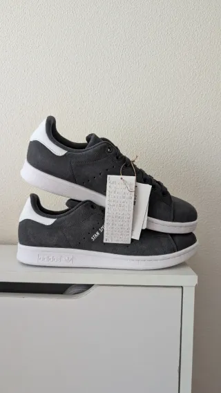 Zapatillas Adidas Stan Smith Gris Talla 43.5
