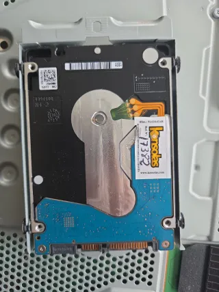 PS4 (PlayStation 4) + 3 Mandos Negros