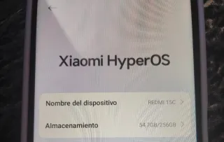 Funda Móvil Morada y Teléfono Negro