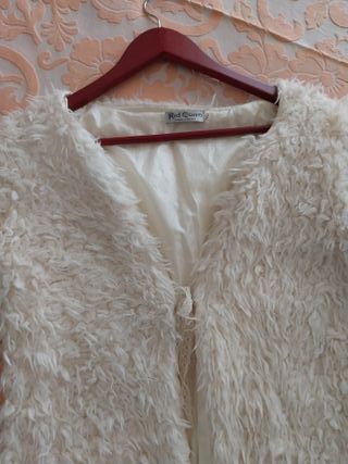 Casaco de plumas brancas, S/M, Red Queen