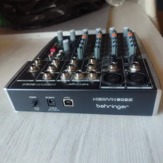 Mixer Behringer Xenyx 802S USB