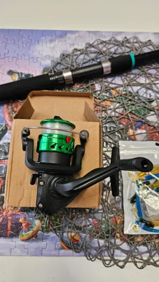 KIT Caña de pescar con carrete y accesorios
