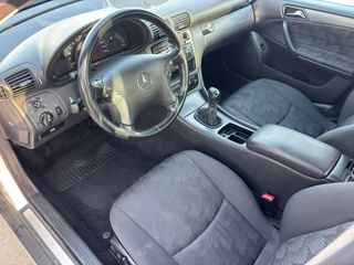 Mercedes C 2002 200 kompressor 210.000km etiquetaB