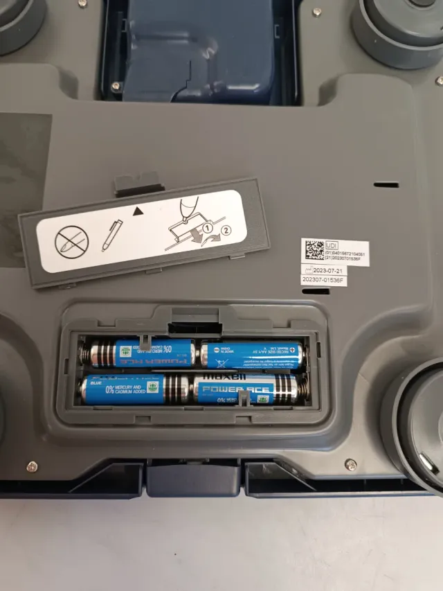 Monitore OMRON BF511 per la composizione corporea C4Y9468