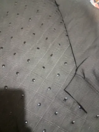 Sudadera/Vestido Gris con Tachuelas