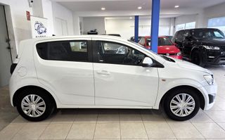 Chevrolet Aveo 1.2 LT 5p.