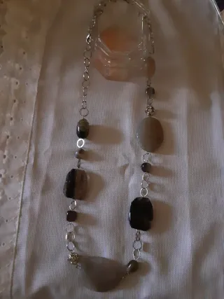Collar piedras naturales