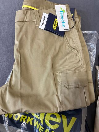 Pantalón de trabajo o montaña, talla 46