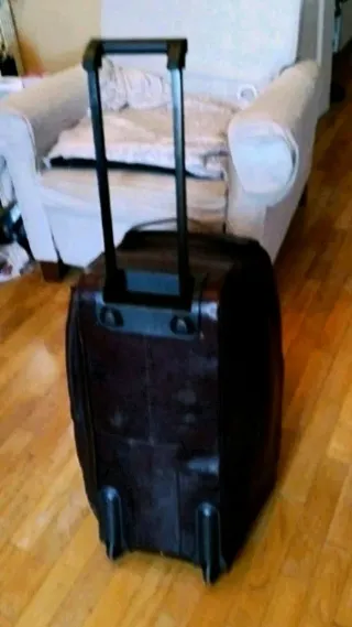 Bolso de piel auténtica con ruedas