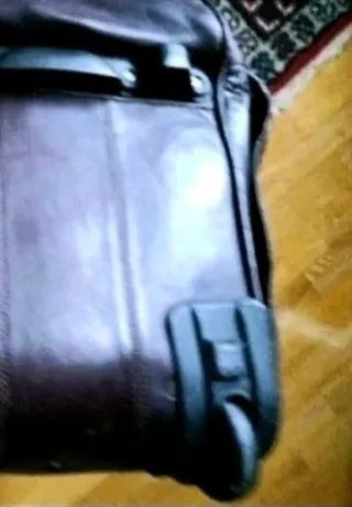 Bolso de piel auténtica con ruedas