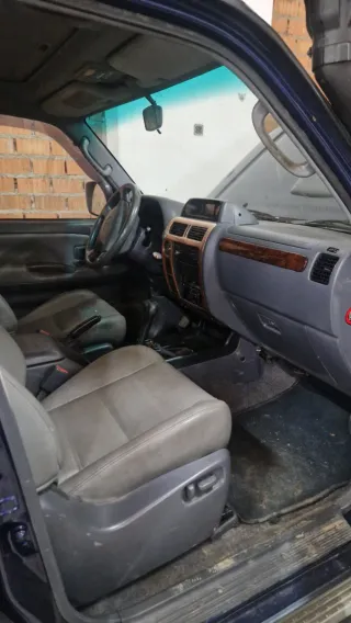 Toyota Land Cruiser 90 2000