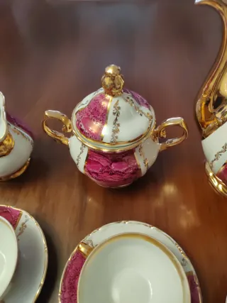 Juego de café porcelana oro y fucsia