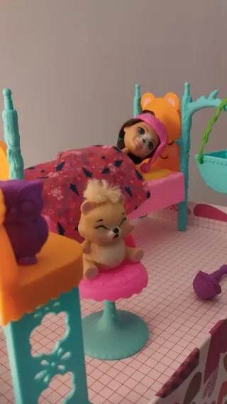 Enchantimals Dormitorio y Mascota oso