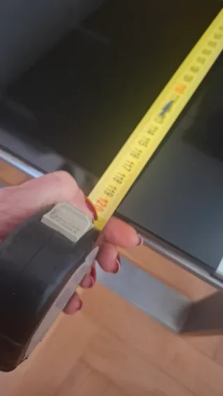 Mesa de cristal negro ahumado