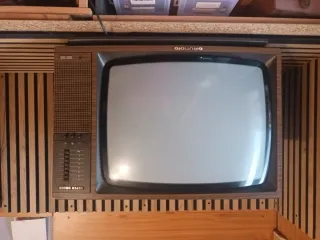 TV Grundig Super Color Beige/Marrón