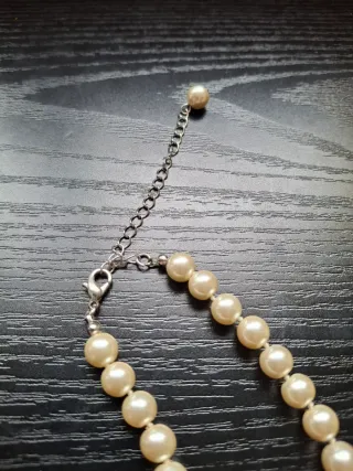 Collar Perlas Falsas Vintage Beige y Negro