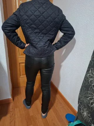 Chaqueta acolchada Massimo Dutti negra