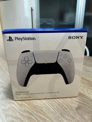 Mando Sony DualSense PS5 Blanco y Negro