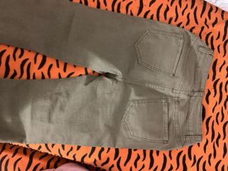 Pantalón acampanado Shein (se puede negociar)