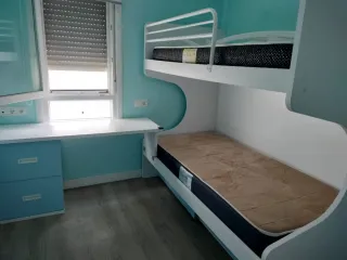 Literas con escritorio nuevo a estrenar