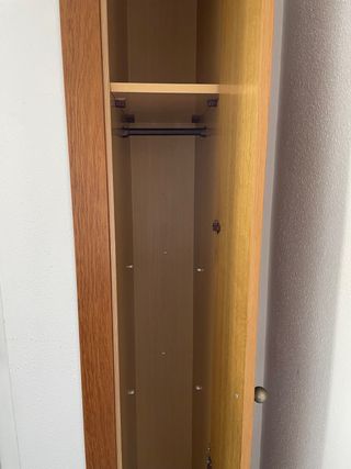 Armario empotrado pequeño madera