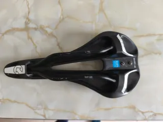 Sillín Pro Turnix Negro semi curvibde 155mm