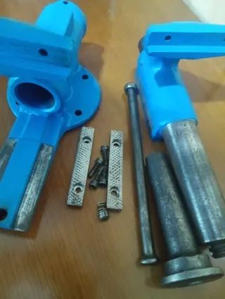 Tornillo de banco IRIMO 100