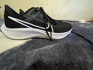 Zapatillas Nike Negras y Blancas