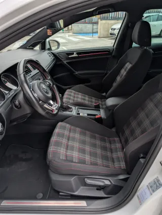 Volkswagen Golf 7 GTI Performance