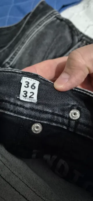 Vaqueros Jack & Jones negros desgastados Talla 36/