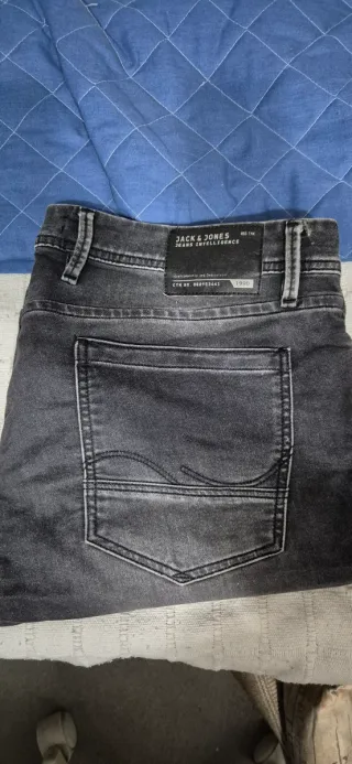 Vaqueros Jack & Jones negros desgastados Talla 36/