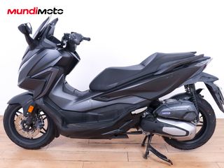 HONDA FORZA 125