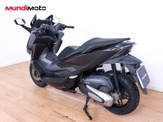 HONDA FORZA 125