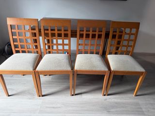 Conjunto mesa y 4 sillas comedor