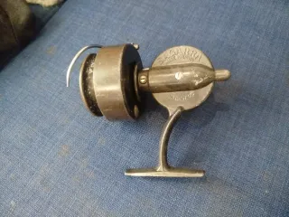 Carrete de pesca Sagarra